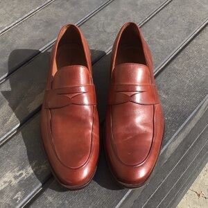 Johnston & Murphy  11/M great used conditions loafers Burnished brown color